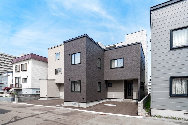 建物の外観（別の角度）